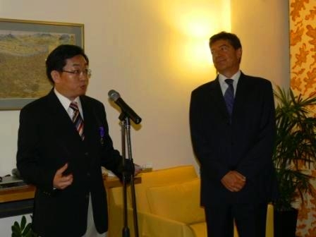 2010年6月17日本中心諮詢委員張台麟教授獲頒法國教育部官員級二等勳章
