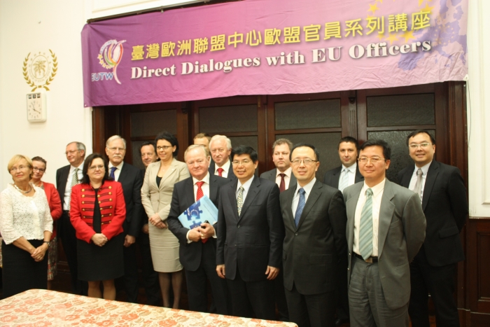 Direct Dialogues with EU Officers